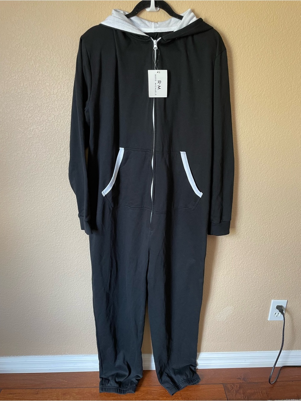 NWT Ross Michaels Hooded Onesie Jumpsuit Black One Piece Pajamas Fleece Lined XL